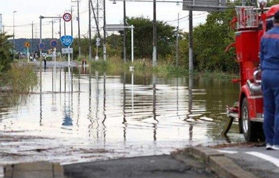 日本千葉大雨成災之發(fā)動機冷卻系統(tǒng)檢漏儀保汽車無大恙？【超鉅微檢】